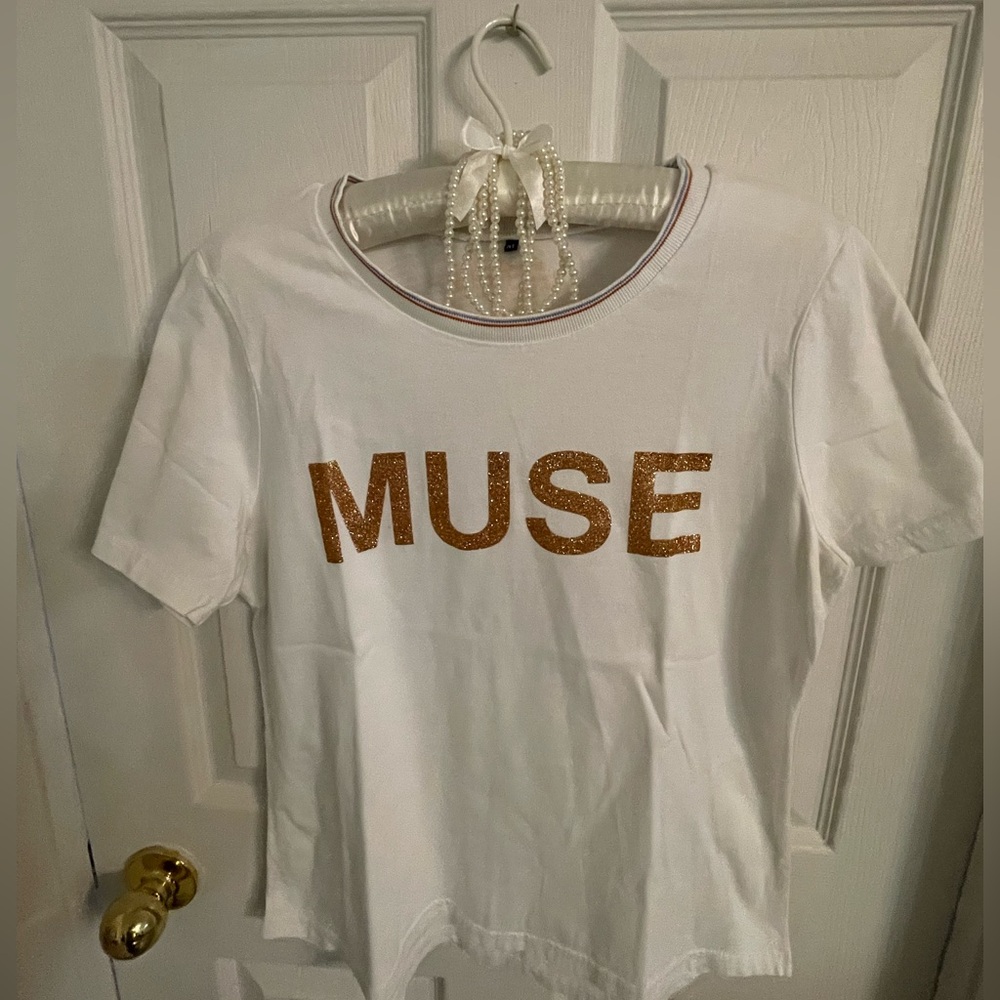 🤍Soulmates White Tee with Gold 'MUSE' - Picture 2 of 6